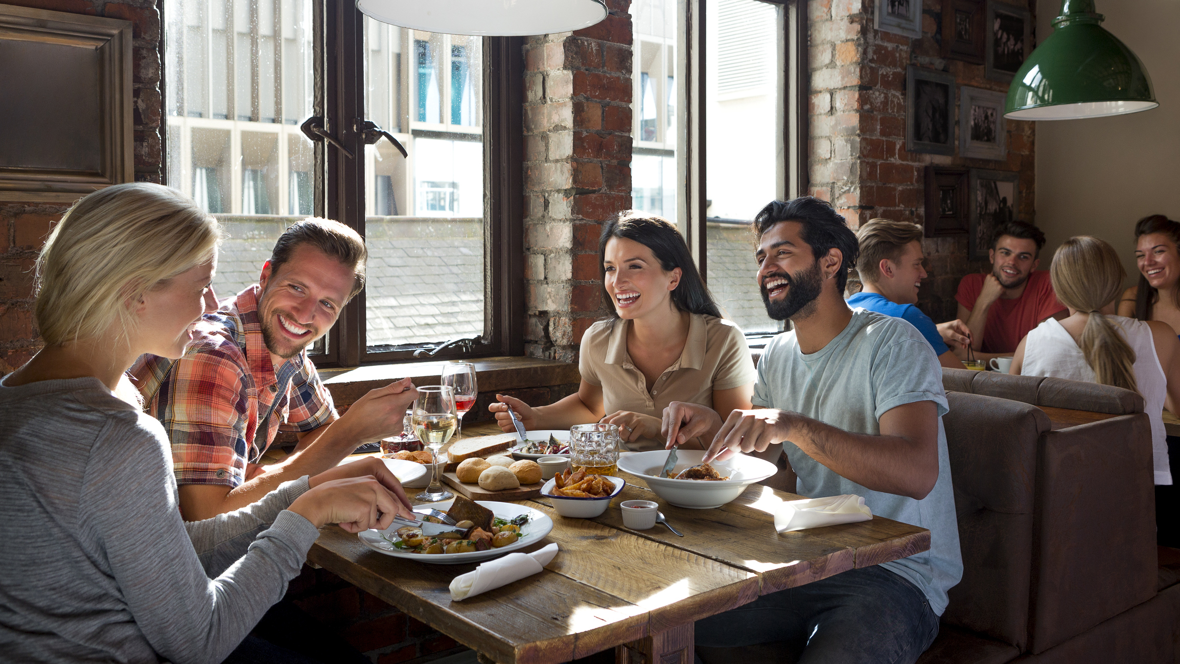 Essential Restaurant KPIs to Measure Customer Experience Success